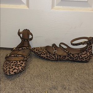 Buckle Leopard flats
